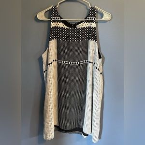 Max Studio sleeveless blouse / Black & Dove Gray polka dot/ Sz Large / Like new!